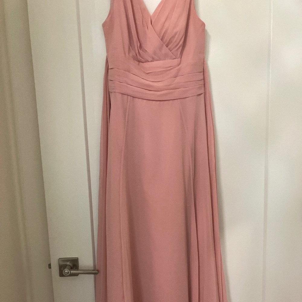 David’s Bridal Pink Bridesmaid Dress with a slightly above the waist slit-Size 6